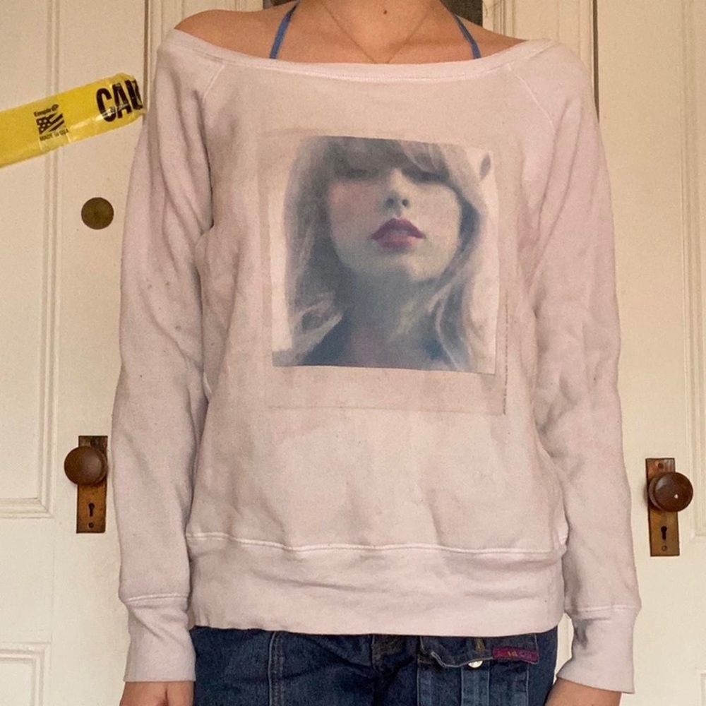 Taylor Swift Style Off the Shoulder Crewneck. Size S. Slightly worn